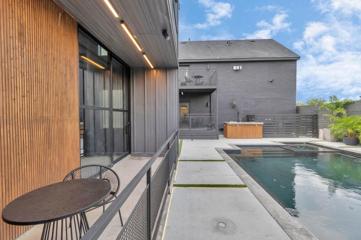 Prolific Oasis Event Space Htx *